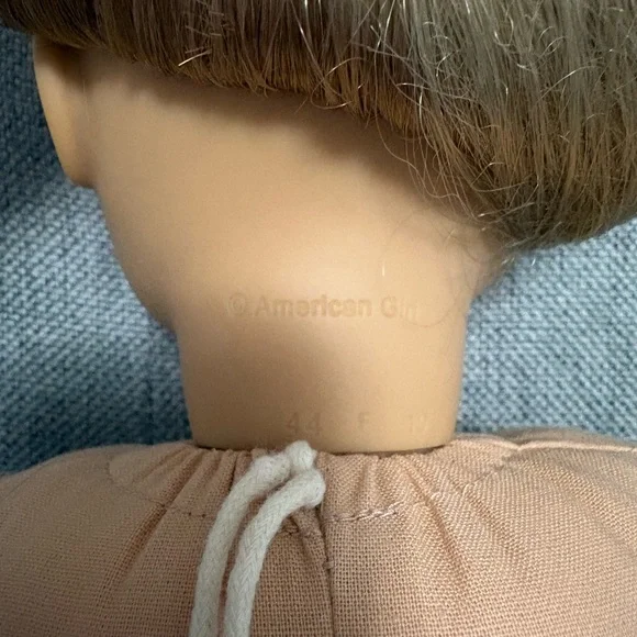 American Girl Doll Truly Me #39 with Blonde Hair and Hazel Eyes - Picture 7 of 10